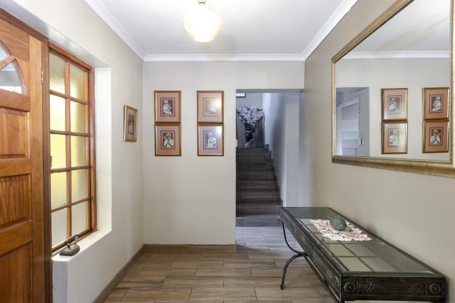 4 Bedroom Property for Sale in Steynsrust Western Cape